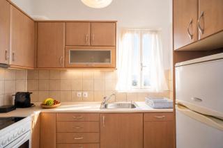 Yakinthos Suites - 4