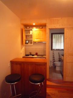 Petite maison rouge, studio lumineux, calme, confortable avec 1 lit - 4