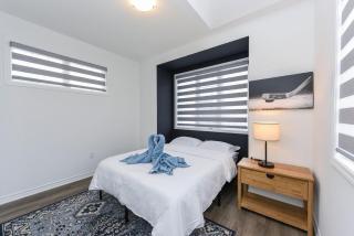 Modern 4BR Retreat Sleeps 9, 2.5 bath, Milton - 2