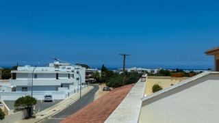 Penthouse Apartment Sleeps 4 - Sea Views Pool - 3