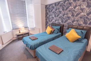 Central Derby 4BR Home for up to 10! - 7