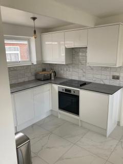 2 bed chalet Greatstone, New Romney sands holiday village 2mins from beach - 4
