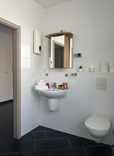 Hannover Central Apartment - 3