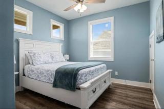 Beachfront - Hot Tub - Putt Putt - Fire Pit - Pet Friendly - 1