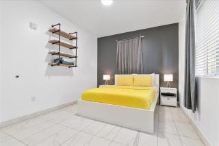 3 Bedroom 3 Bathroom Miami Beach Apartment - 9