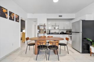 3 Bedroom 3 Bathroom Miami Beach Apartment - 4