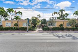 3 Bedroom 3 Bathroom Miami Beach Apartment - 2