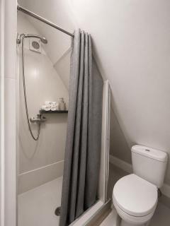 Winery & Brewery - Family Guesthouse "Villa Rbona" - 5