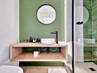 Contemporary Apartment in The Harri - 1