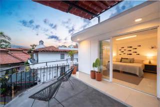 Zona Romantica & Downtown Suites - 3