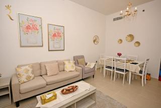 Mangrove View 2BR Retreat - Chic Al Reem Island Escape - 0