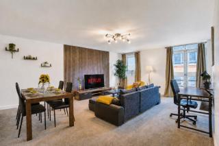 Nottingham City Centre 2-Bed Apartment with Free Secure Parking near Motorpoint Arena - 6