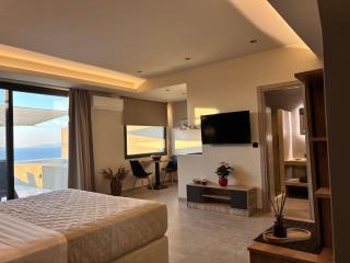 Bevimar Suites with Private Pool and Non Heated Jacuzzi - 3