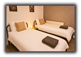Matchday Mile House Walk to Anfield sleeps 8 - Liverpool - 7