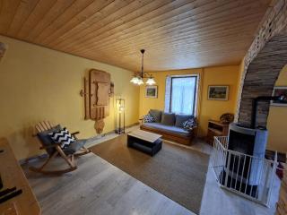 FIVE PEAKs APARTMENT - 3