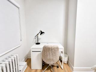 Stylish 2BR in The Heart of Downtown MTL - 0