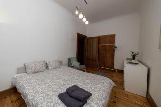 Creative 3-Bedroom Space - 2