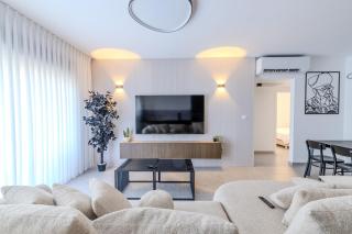 Wonderful 4BDR in the center BY MadrigalRentals - 2