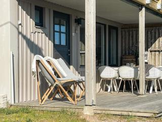 5 star holiday home in UDDEVALLA - 1
