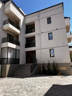 Cozy Central Home & Free Private Parking - 4