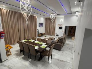 Stylish Abode Guesthouse - 5