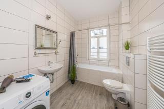 B3 ruhiges 2-Zimmer-Studio mit Balkon - 1