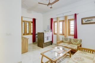 SPOT ON Chandra's Residence - 9