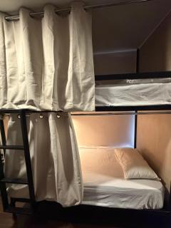 Hostal Vibes - 1
