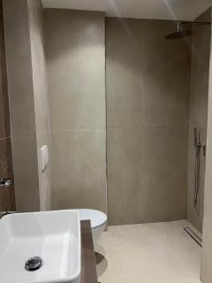 KS Luxury Apartments - 6