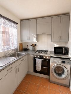 2 bed house close to Allianz Stadium, Heathrow Airport and Central London - 8