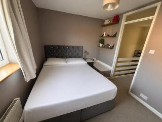 2 bed house close to Allianz Stadium, Heathrow Airport and Central London - 7