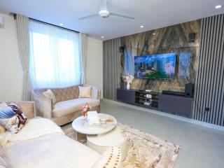 Executive 2 bedroom with SWIMMING POOL, 3 minutes walk to Jumeirah beach NYALI - 5