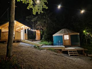Old Apple Yurt 2 - 8
