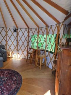 Old Apple Yurt 2 - 3