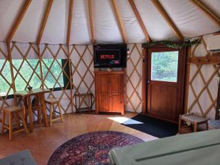 Old Apple Yurt 2 - 1