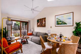 Walk to Beach + Town - Patio, Deck, Parking, AC - 1