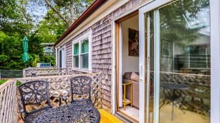 Walk to Beach + Town - Patio, Deck, Parking, AC - 3