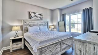 Pet-Friendly Luxury 3BR with Pool Sleeps 8 Near Beach - Myrtle Beach - 9