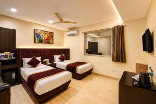 Hotel WK Comfort Inn with Luxury Restaurant & Rooftop Near Connaught Place, New Delhi City Centre - 7