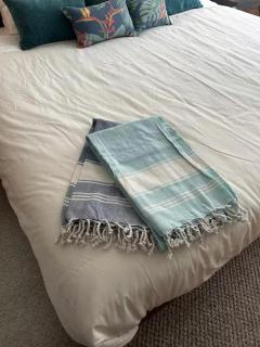 Couple's Space Stay - 10 Mins from KSC - 1