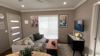 Entire Granny Flat with Pool - 5
