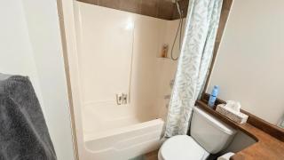 Willoughby Nest in Langley Township - Perfect Family Getaway - 5