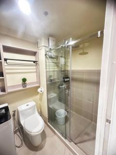 Avida Riala Towers-Stylish Studio & 1BR Condo - 9