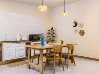 Island Bloom Villas - 3