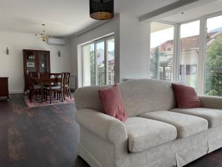 Elite Modern Kozle Apt 4 Balconies and Garage - 1