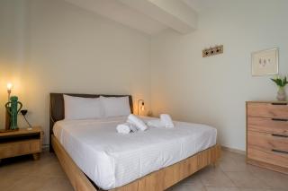 Evi's 2 BDR Apartment With Parking - 4