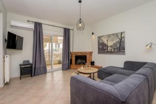 Evi's 2 BDR Apartment With Parking - 7