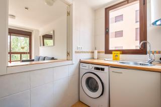 Apartamento con piscina, gym & parking Aeropuerto, IFEMA & Metropolitano by beBalmy - 3