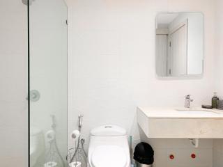 Suite 10th floor, 3 min from the airport - 2