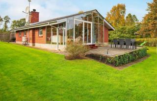 Bright Holiday Home Near Beach And Coast - 0